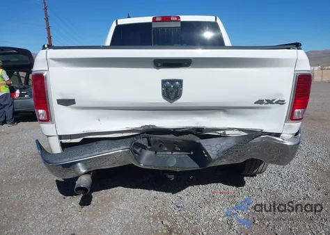 2015 Ram 1500 Laramie из США, поврежденный, VIN 1C6RR7NT7FS768782